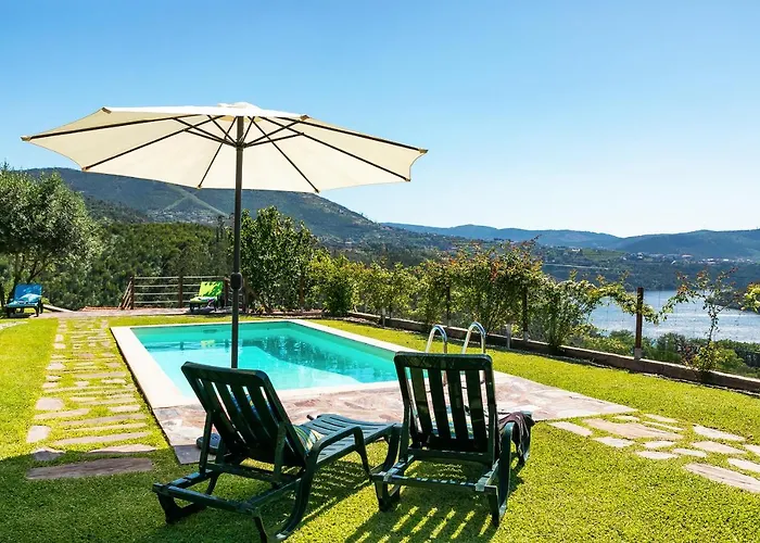 Stunning 3-bed-2-bath Over Douro River;porto - Wifi-sleep 6-10