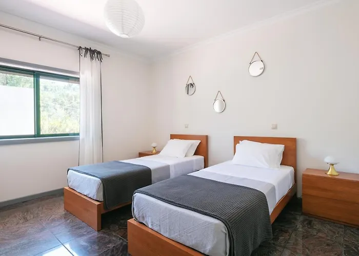 Stunning 3-bed-2-bath Over Douro River;porto - Wifi-sleep 6-10 Aveiro